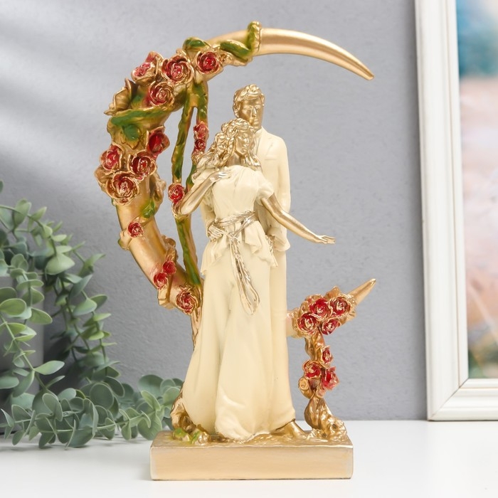 Сувенир полистоун Сувенир полистоун "Пара в белом у месяца в цветах" 7,5х18х28 см