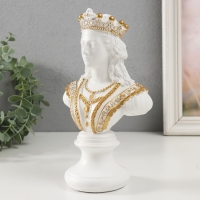 Сувенир полистоун "Бюст. Королева" белый с золотом 9х12,5х22 см Сувенир полистоун "Бюст. Королева" белый с золотом 9х12,5х22 см