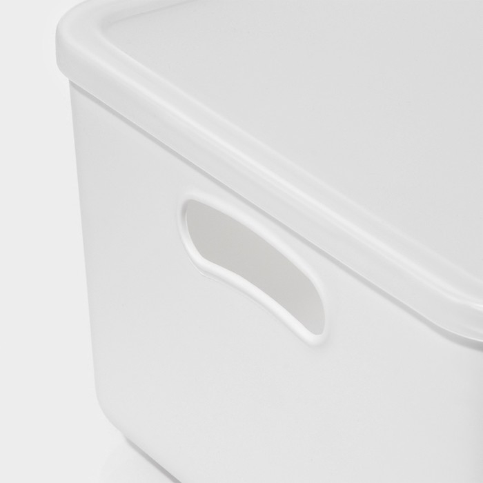 Контейнер для хранения с крышкой LaDо́m &laquo;Лёгкость&raquo;, 36&times;26&times;16 см, цвет белый