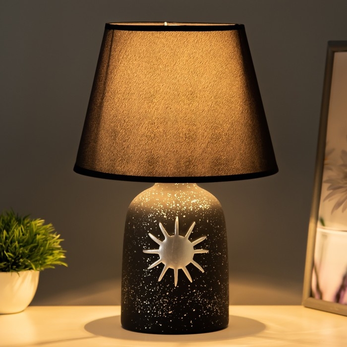 Настольная лампа "Мирель" Е14 40Вт черный 22,5х22,5х34 см RISALUX