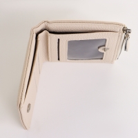 Кошелёк женский на кнопке, цвет бежевый Кошелёк женский на кнопке, цвет бежевый