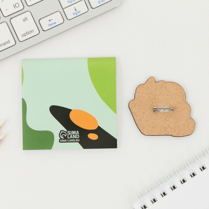 Подарочный набор: блокнот и значок &laquo;С днём защитника Отечества&raquo;