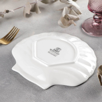 Блюдо-ракушка фарфоровое Wilmax Shelley, d=20 см, цвет белый Блюдо-ракушка фарфоровое Wilmax Shelley, d=20 см, цвет белый