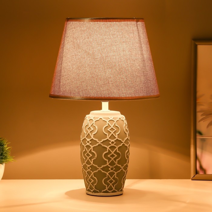 Настольная лампа "Илария" Е14 40Вт серый 22х22х36 см RISALUX