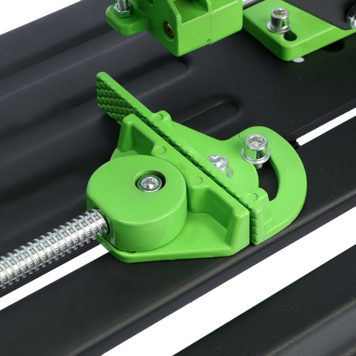 Стойка для УШМ ТУНДРА, d=100-125 мм, угловые тиски 45°, движущаяся платформа Стойка для УШМ ТУНДРА, d=100-125 мм, угловые тиски 45°, движущаяся платформа