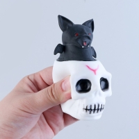 Хэллоуин. Антистресс сквиш мялка «Летучая мышь», в шоубоксе Хэллоуин. Антистресс сквиш мялка «Летучая мышь», в шоубоксе