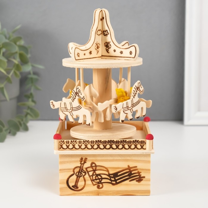 Сувенир дерево музыкальный механический "Карусель - мишка на лошадке" 10х10х19 см