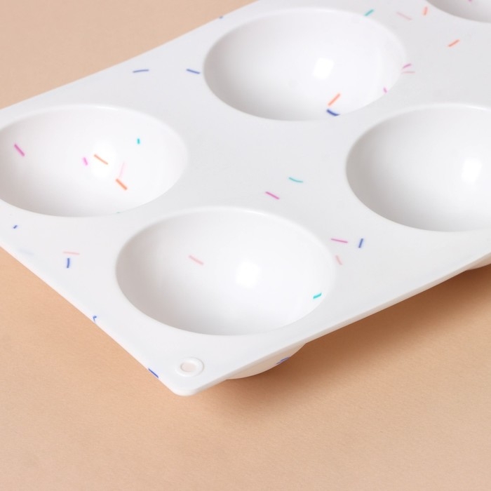 Форма для выпечки KONFINETTA &laquo;Фигуры. Полусфера&raquo;, силикон, 27,8&times;16,3&times;3,4 см, 6 ячеек (d=6,7 см), цвет белый