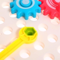 Конструктор винтовой &laquo;Пуговки и шестеренки&raquo;, 3 в 1, с шуруповёртом, 147 деталей и 12 карточек