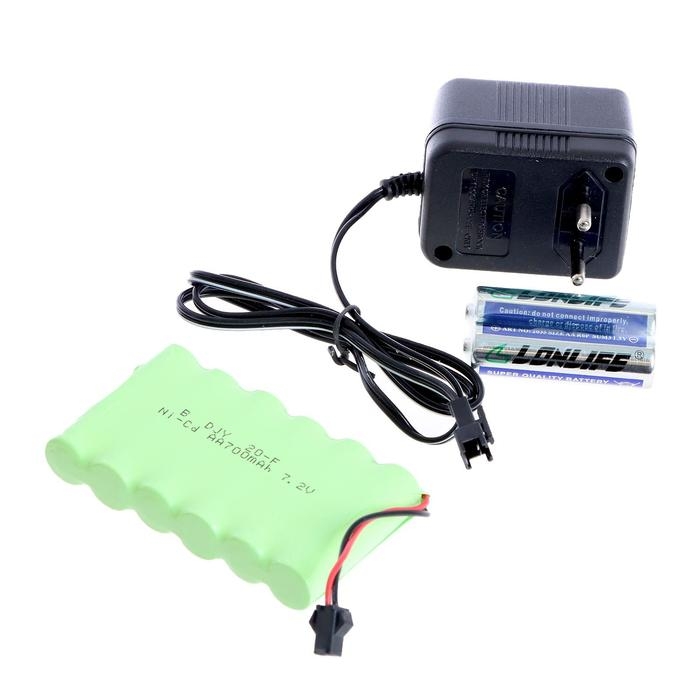 Танк радиоуправляемый &laquo;Защитник&raquo;, с аккумулятором, световые и звуковые эффекты, цвет коричневый