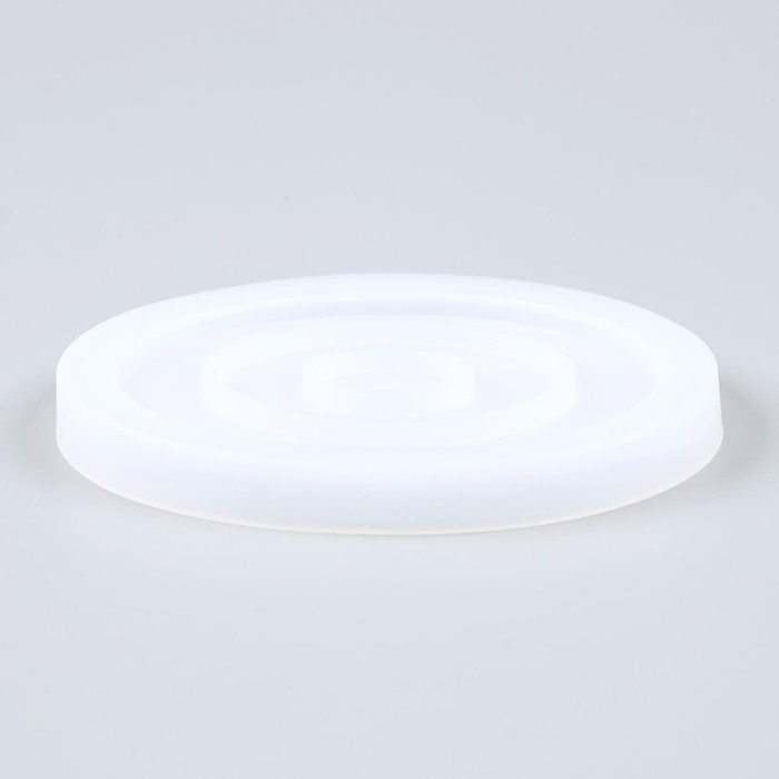 Форма силиконовая универсальная «Круг», размер изделия 11,2 × 11,2 × 0,9 см Форма силиконовая универсальная «Круг», размер изделия 11,2 × 11,2 × 0,9 см