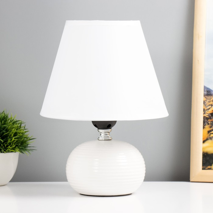Лампа настольная Е27 25W "Саленто белая" 18х18х25 см RISALUX