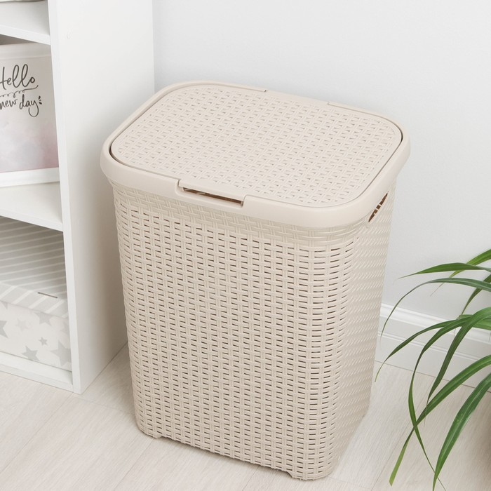 Корзина бельевая с крышкой «Ротанг», 60 л, 34×44×55 см, цвет латте Корзина бельевая с крышкой «Ротанг», 60 л, 34×44×55 см, цвет латте