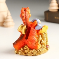 Копилка полистоун "Пухлый дракоша с монетами и подсолнухами" 8,3х6,2х9 см Копилка полистоун "Пухлый дракоша с монетами и подсолнухами" 8,3х6,2х9 см