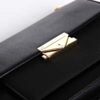 Сумка-мессенджер на клапане, цвет чёрный Сумка-мессенджер на клапане, цвет чёрный