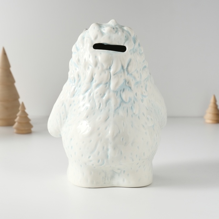 Копилка керамика "Снежный человек с гирляндой" 11,2х13х18 см