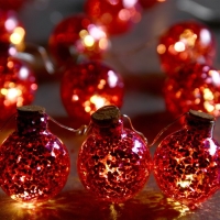 Гирлянда &laquo;Нить&raquo; 1.6 м с насадками &laquo;Шарики с розовым конфетти&raquo;, IP20, серебристая нить, 15 LED, батарейки ААх2 (нет в комплекте), свечение тёплое белое