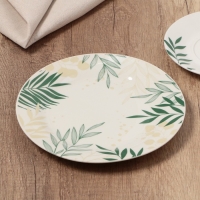 Тарелка керамическая &laquo;Листья&raquo;, 20 см, цвет белый