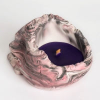 Свеча фигурная ароматическая в бетоне "Череп", 14х11 см, фиолетовый, черника Свеча фигурная ароматическая в бетоне "Череп", 14х11 см, фиолетовый, черника