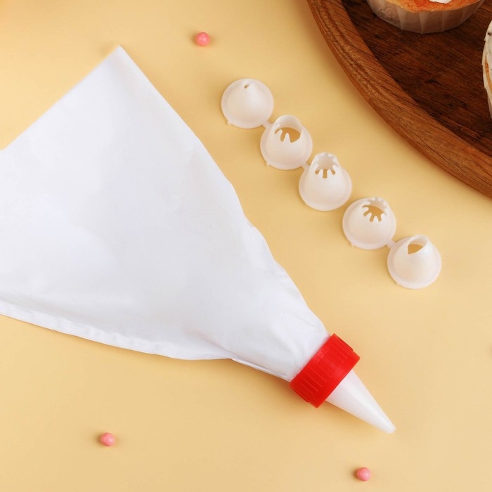 Набор кондитерский, 7 предметов: мешок, 6 насадок, 22×12×3 см Набор кондитерский, 7 предметов: мешок, 6 насадок, 22×12×3 см