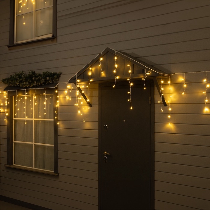 Гирлянда «Бахрома» 6 × 0.7 м, IP44, УМС, белая нить, 120 LED, свечение тёплое белое, 220 В Гирлянда «Бахрома» 6 × 0.7 м, IP44, УМС, белая нить, 120 LED, свечение тёплое белое, 220 В