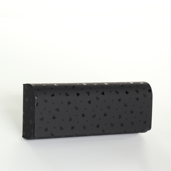 Футляр для очков на хлопушке, длина 15,5 см, цвет чёрный Футляр для очков на хлопушке, длина 15,5 см, цвет чёрный