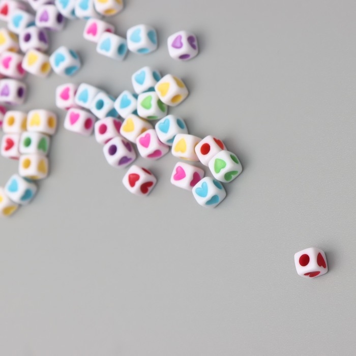 Бусины для творчества пластик "Куб цветные сердца" набор 20 гр 0,4х0,4 см