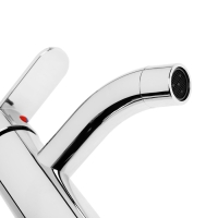 Смеситель для раковины ZEIN Z3654, однорычажный, высота излива 8 см, ABS-пластик, хром Смеситель для раковины ZEIN Z3654, однорычажный, высота излива 8 см, ABS-пластик, хром