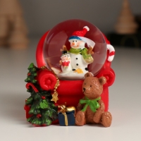 Сувенир полистоун водяной шар "Дед Мороз/Снеговик в кресле с медведем" МИКС 6,7х6,3х7,2 см 1047342 Сувенир полистоун водяной шар "Дед Мороз/Снеговик в кресле с медведем" МИКС 6,7х6,3х7,2 см 1047342