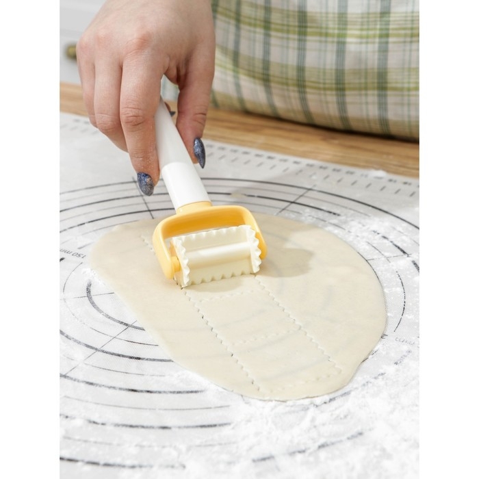 Валик для нарезки квадратов из теста Доляна, размер квадратов 5&times;5 см, 13,5 см, цвет белый