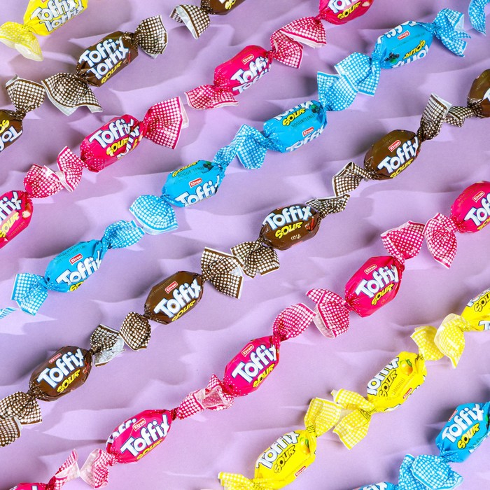 Конфеты жевательные Toffix sour mix, 1 кг Конфеты жевательные Toffix sour mix, 1 кг