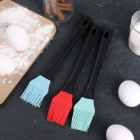 Кисть Доляна «Контраст», силикон, 23 см, цвет МИКС Кисть Доляна «Контраст», силикон, 23 см, цвет МИКС