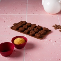 Форма для конфет и шоколада Доляна &laquo;Счастье есть&raquo;, силикон, 21&times;11&times;1,5 см, 15 ячеек, цвет коричневый