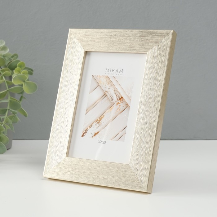 Фоторамка пластик Gallery 10х15 см, 651622 серебро (пластиковый экран) Фоторамка пластик Gallery 10х15 см, 651622 серебро (пластиковый экран)