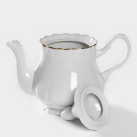 Чайник фарфоровый «Романс», 800 мл, цвет белый Чайник фарфоровый «Романс», 800 мл, цвет белый