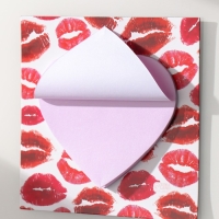 Магнит с блоком для записей "Поцелуи" 10,5х10,5 см Магнит с блоком для записей "Поцелуи" 10,5х10,5 см