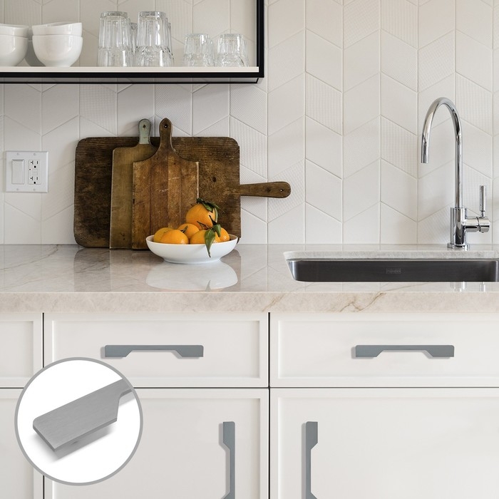 Ручка скоба мебельная RS1401, м/о=225, цвет графит Ручка скоба мебельная RS1401, м/о=225, цвет графит