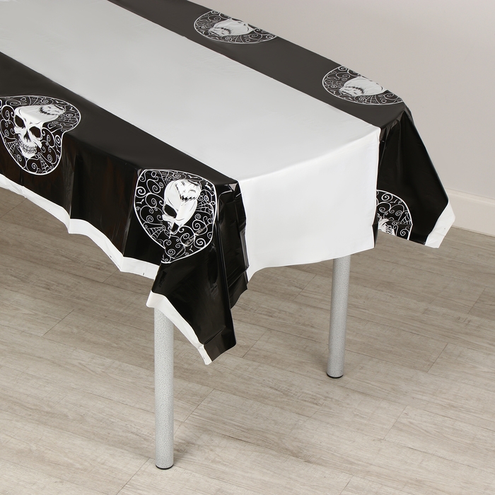 Скатерть &laquo;Череп&raquo;, 108х180 см