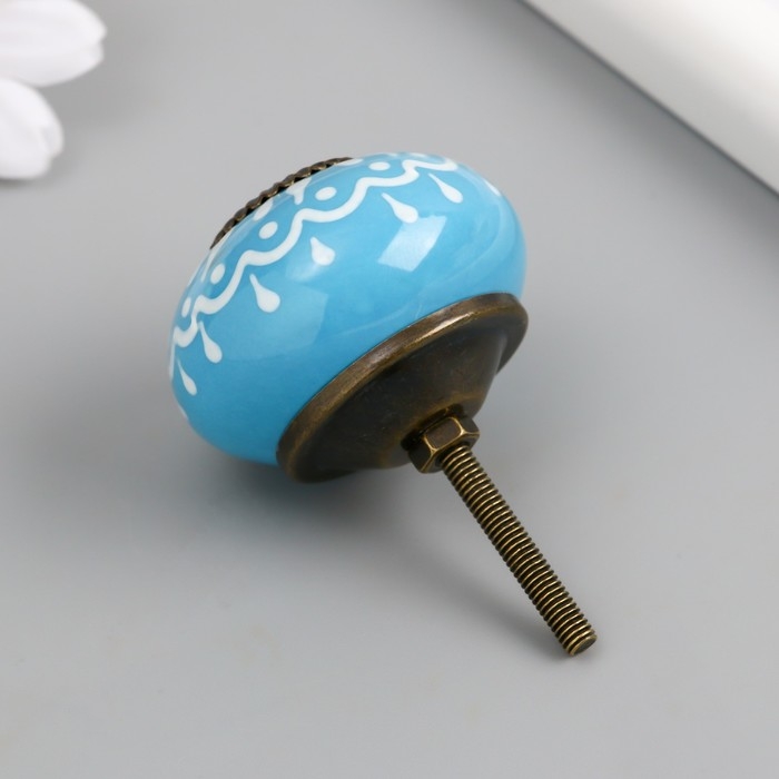 Ручка для шкатулки керамика, металл "Белый узор на голубом" 4,1х4,1х6 см