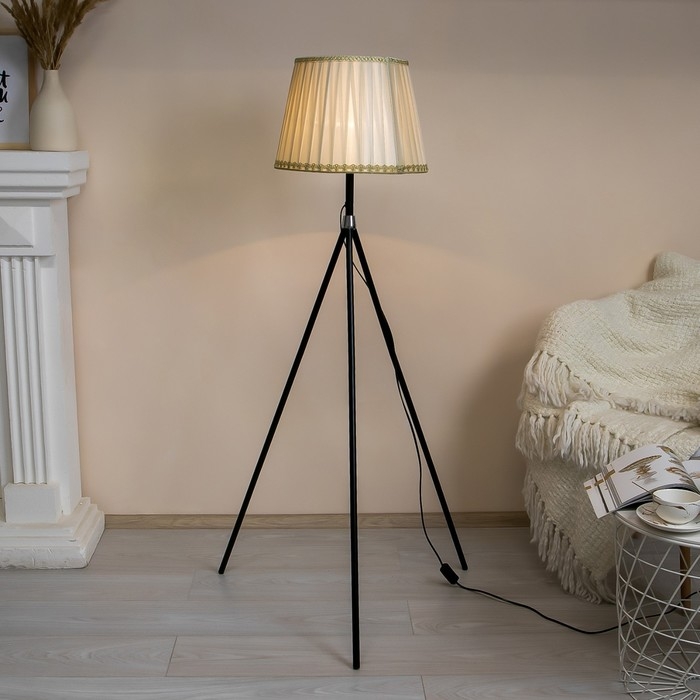 Торшер 19020/1 E27 40Вт черный 75х75х130 см