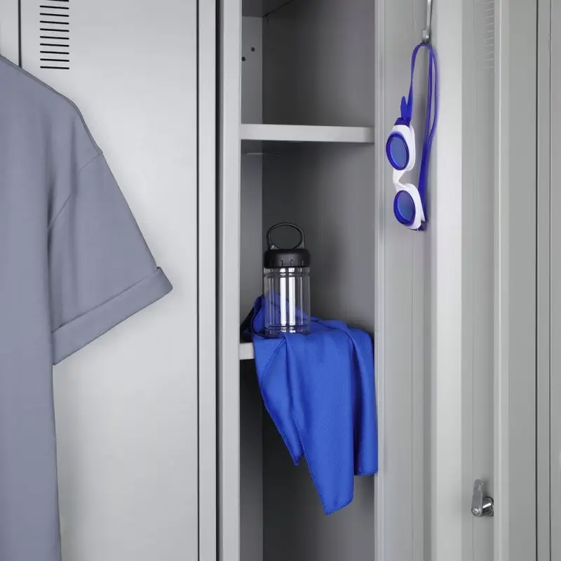 Охлаждающее полотенце Frio Mio в бутылке, синее