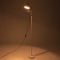 Торшер "Десп" E27 40Вт белый 21х21х165 м Торшер "Десп" E27 40Вт белый 21х21х165 м