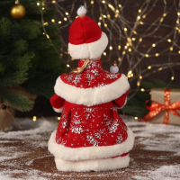 Снегурочка "В красной шубке с сердечком" двигается, 30 см Снегурочка "В красной шубке с сердечком" двигается, 30 см