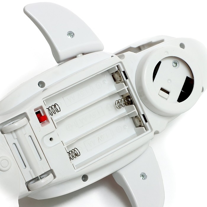 Акула &laquo;Шестерёнки&raquo;, световые и звуковые эффекты, подвижные элементы, работает от батареек, цвет белый