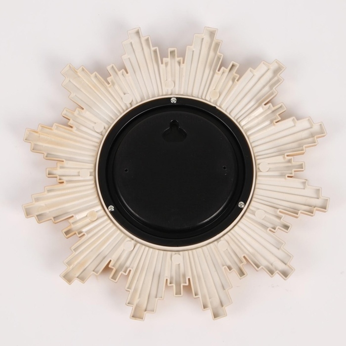 Зеркало настенное &laquo;Яркость&raquo;, d зеркальной поверхности 11 см, цвет &laquo;состаренное золото&raquo;