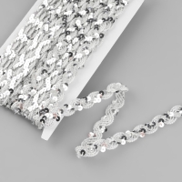 Тесьма декоративная с пайетками, 15 мм, 9,1 &plusmn; 0,5 м, цвет серебряный