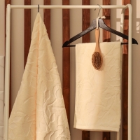 Полотенце махровое жаккардовое LoveLife Flowers 70х130 см, цвет молочный, 100% хл, 500 гр/м2