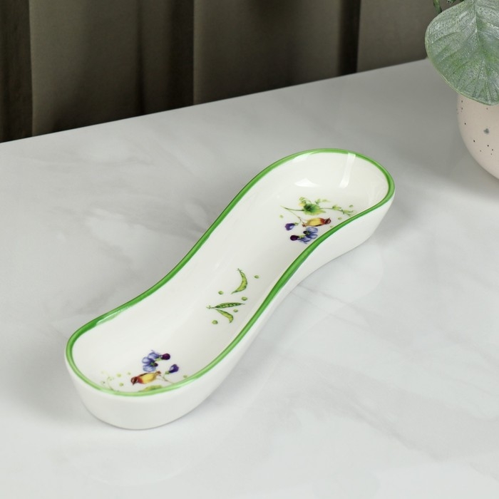 Блюдо фарфоровое для оливок/солений Доляна &laquo;Зелёный сад&raquo;, 20&times;5&times;3,5 см, цвет белый
