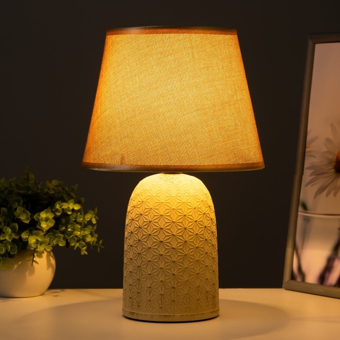 Настольная лампа Настольная лампа "Этуаль" Е27 40Вт бежевый 20х20х32 см RISALUX