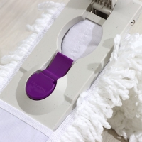 Швабра для мытья пола плоская Доляна, насадка из микрофибры 55&times;14 см, телескопическая стальная ручка 80-128 см, цвет МИКС